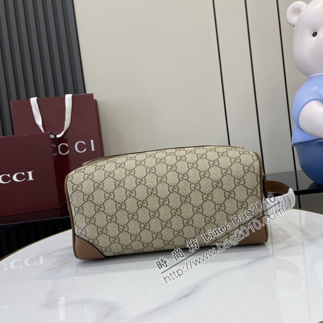 Gucci專櫃古馳最新款Emblem男士旅行系列收納包手拿包 jh2587型號：821163